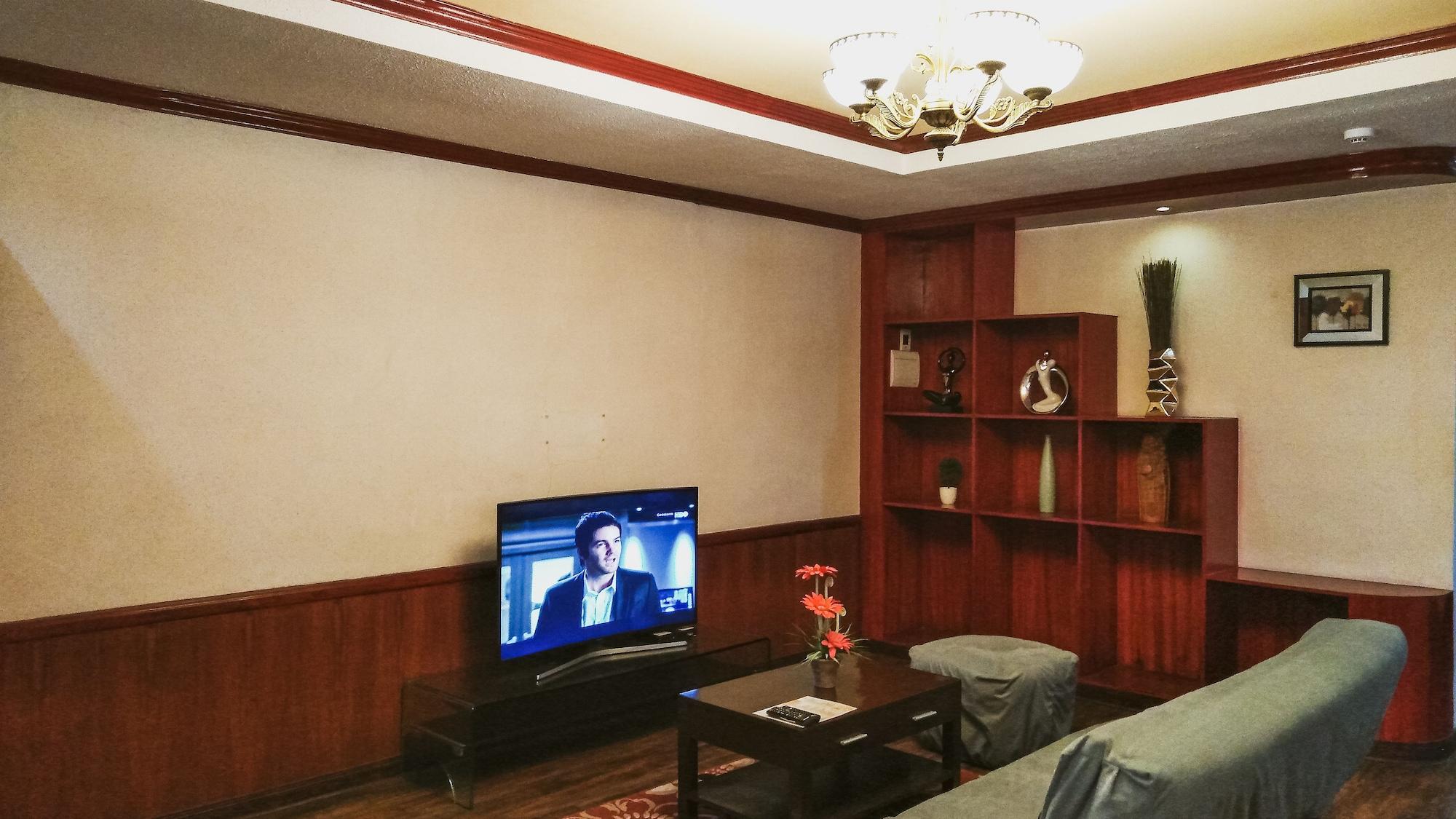 达尔西内亚套房酒店 麦克坦 外观 照片